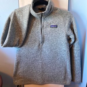 Patagonia half zip sweater/sweatshirt
